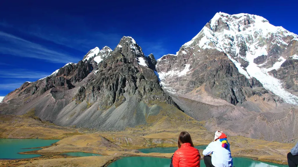 Ausangate Mountain and its Seven Lakes Full Day
