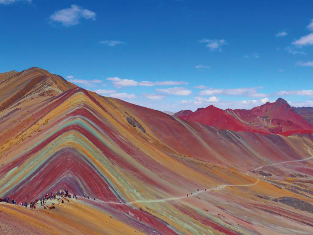 Sacred Valley · Machu Picchu · Rainbow Mountain 5D/4N